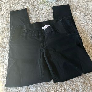Adorable, stretchy, black, maternity, casual, straight leg skinny pants.…